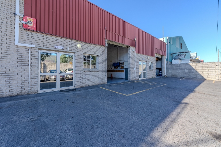Commercial Property for Sale in Dal Josafat Western Cape